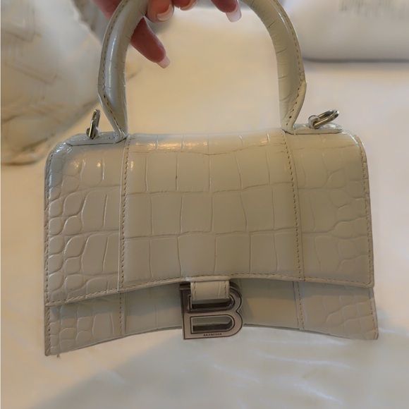 Balenciaga Mini Top Handle Bag in Off-White Croc Embossed Leather - Picture 5 of 10